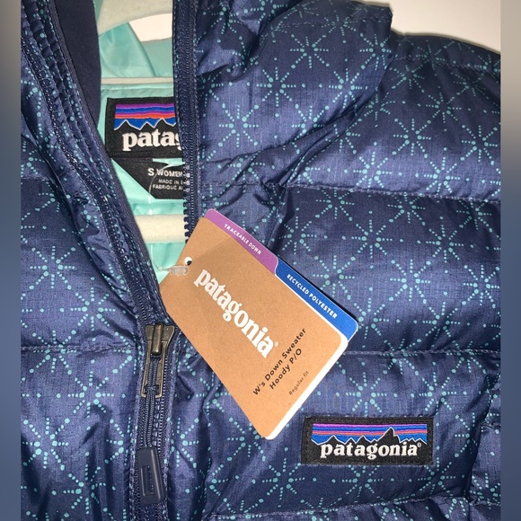 Patagonia Down Sweater Hoodie Jacket Blue Snowflakes NEW WITH TAGS Small Women’s - Picture 7 of 8